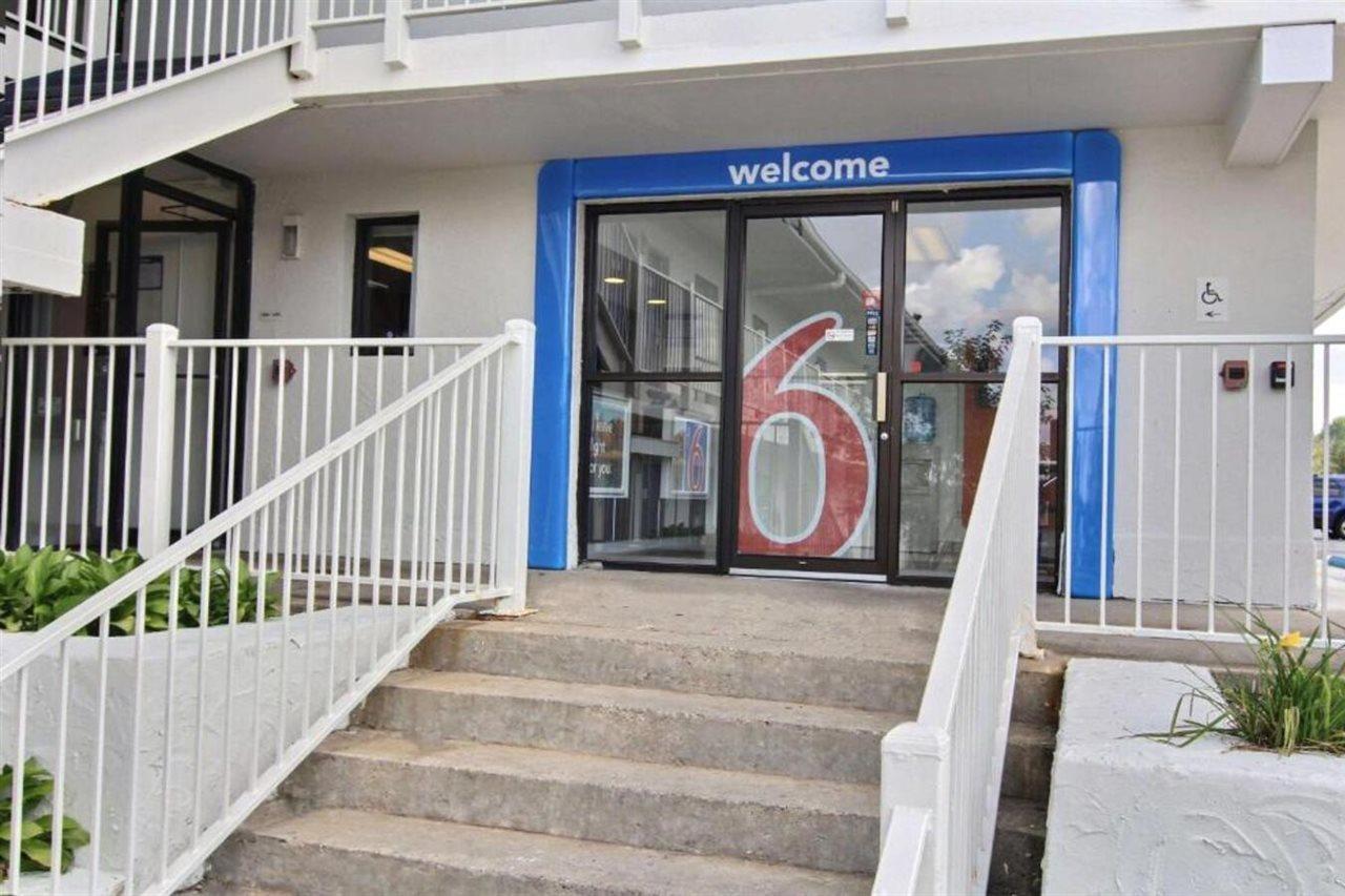 Motel 6-Middleburg Heights, Oh - Cleveland Exteriör bild