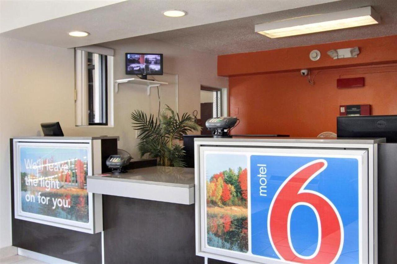 Motel 6-Middleburg Heights, Oh - Cleveland Exteriör bild